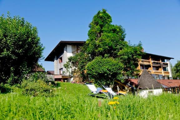 Kurhotel Schlossberghof Marzoll 바트라이셴할 외부 사진